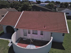 1 Bed House in Aston Bay