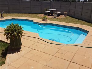 2 ha Farm in Hillside AH