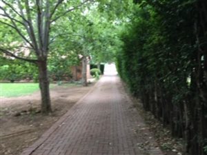 7 Bed House in Alan Manor