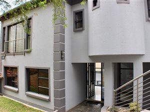 5 Bed House in Lukasrand