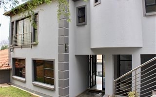 5 Bedroom House in Lukasrand