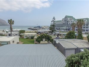 3 Bed House in Gordons Bay Central