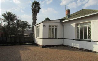 180 m² Office Space in Brakpan Central