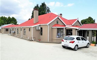 12 Bedroom Townhouse in Kokstad