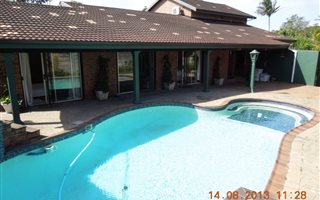 4 Bedroom House in Meerensee