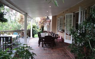 4 Bedroom House in Woodside