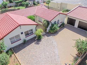 4 Bed House in Glenanda