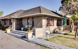 4 Bedroom House in Retreat