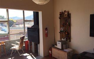 2 Bedroom Apartment in Parow Valley