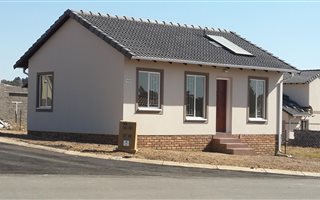 3 Bedroom House in Vanderbijlpark CE3