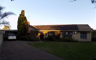 4 Bedroom House in Barry Hertzog Park