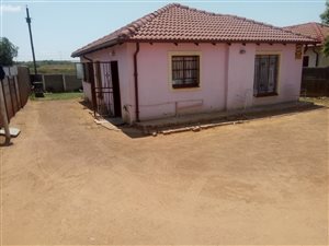 3 Bed House in Nellmapius
