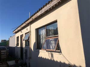 4 Bed House in Stratford Green