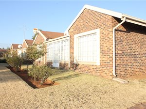 3 Bed Townhouse in Three Rivers East