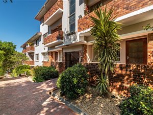 2 Bed Apartment in Gardens