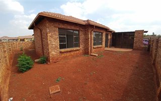 3 Bedroom House in Clarina