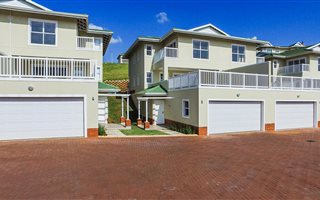3 Bedroom Townhouse in Kindlewood Estate