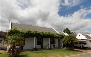3 Bedroom House in Berg En Dal