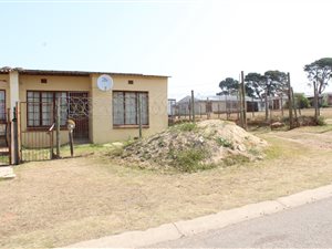 2 Bed House in Mcnaughton