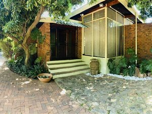 3 Bed House in Meyerspark