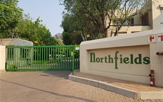 2 Bedroom Apartment in Fourways