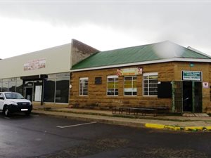 Commercial space in Warden