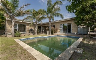 5 Bedroom House in Greenshields Park