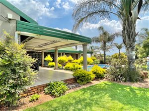 7.1 ha Smallholding in Rietfontein
