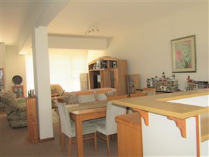 3 Bed Townhouse in Summerstrand