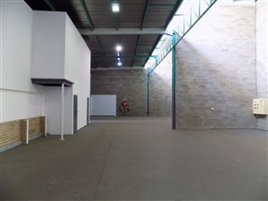 566.049987792969 m² Industrial space in Gerdview