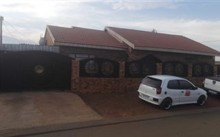 3 Bedroom House in Orange Farm