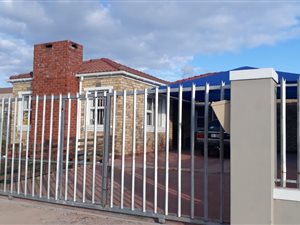 3 Bed House in Blue Downs