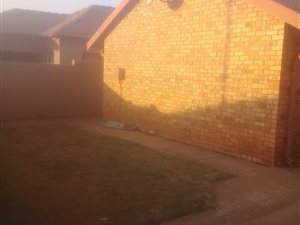 2 Bed House in Protea South