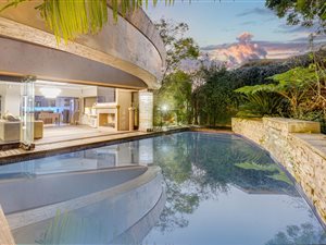 6 Bed House in Dainfern Golf Estate