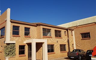 1292 m² Commercial space in Montana Park