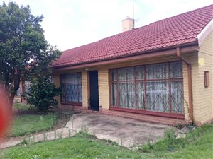 4 Bed House in Steel Park