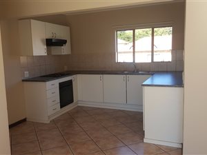 2 Bed Flat in Greenhills