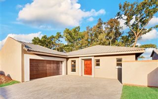 3 Bedroom Townhouse in Benoni North AH