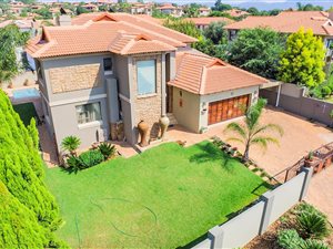 5 Bed House in Birdwood