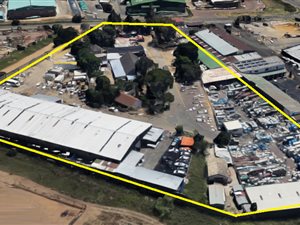 3083 m² Commercial space in North Riding AH