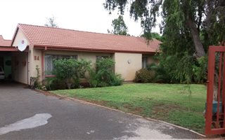 4 Bedroom House in Royldene