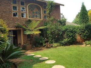 4 Bed House in Edelweiss