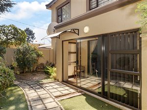 2 Bed Townhouse in Franklin Roosevelt Park