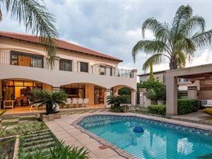 4 Bed House in Waterkloof
