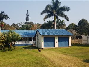 2 Bed House in Palm Beach