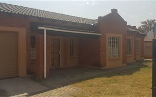 3 Bedroom House in Protea Park