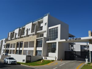 2 Bed Apartment in Bryanston