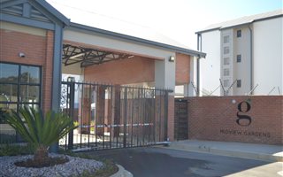 2 Bedroom Apartment in Carlswald Estate