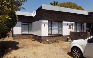 6 Bedroom House in Beyers Park