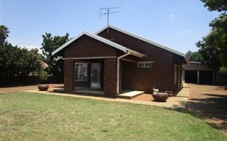 4 Bedroom House in Sonlandpark